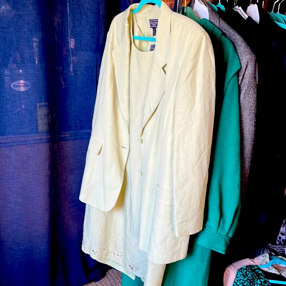 Women’s dressy outfit